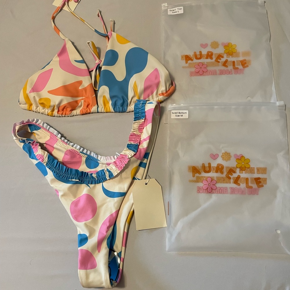 Bikini with matching ruffle bottoms